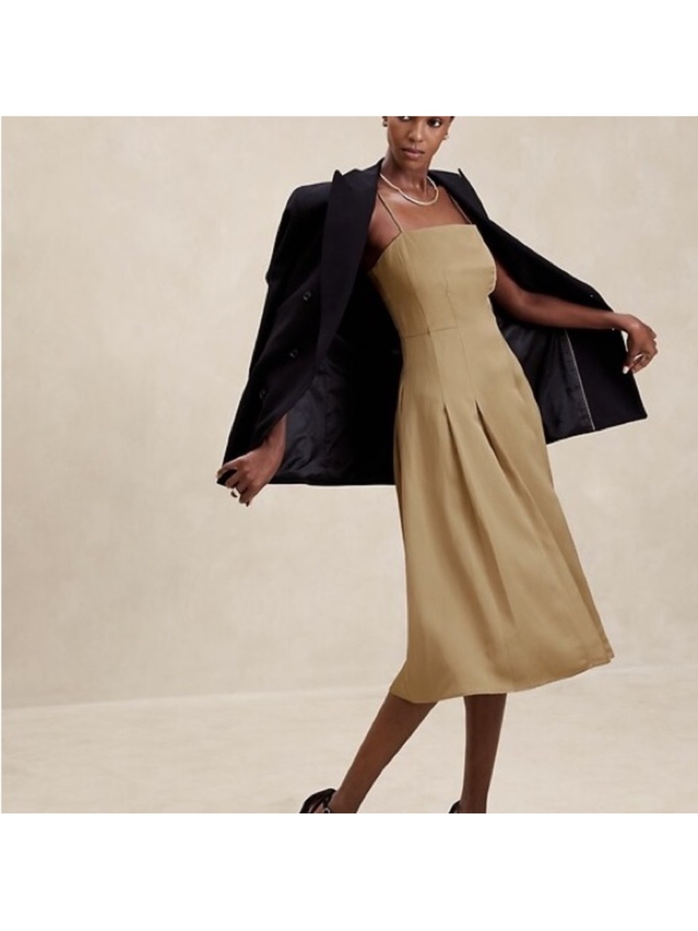 NWT Banana Republic Size 18 Gold Satin Pleated Midi Dress